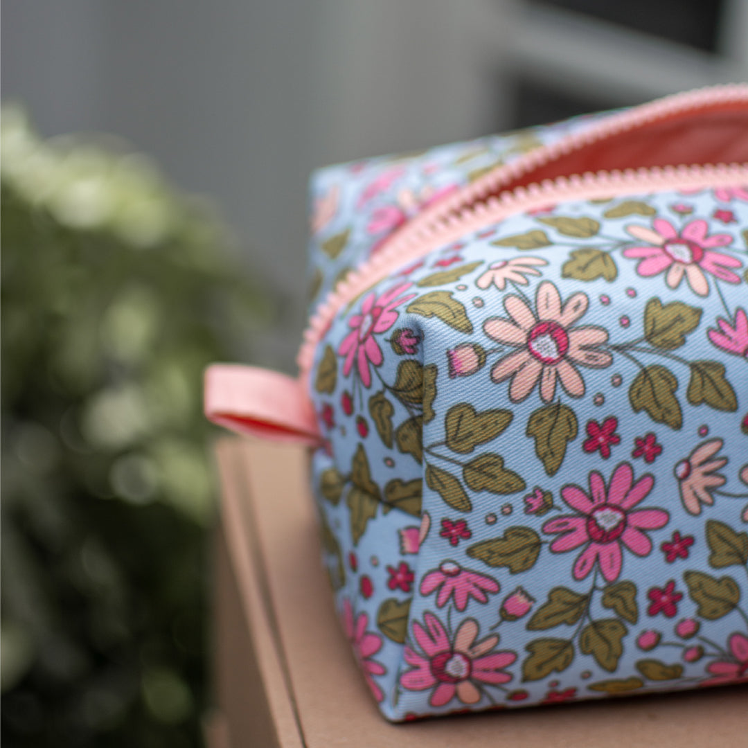 ESTUCHE FLOWER SANDY CELESTE